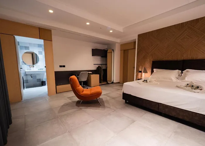 Spazio Corrado 科里利亚诺·卡拉布罗