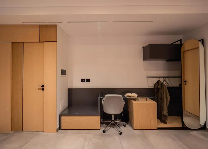 Spazio Corrado 科里利亚诺·卡拉布罗